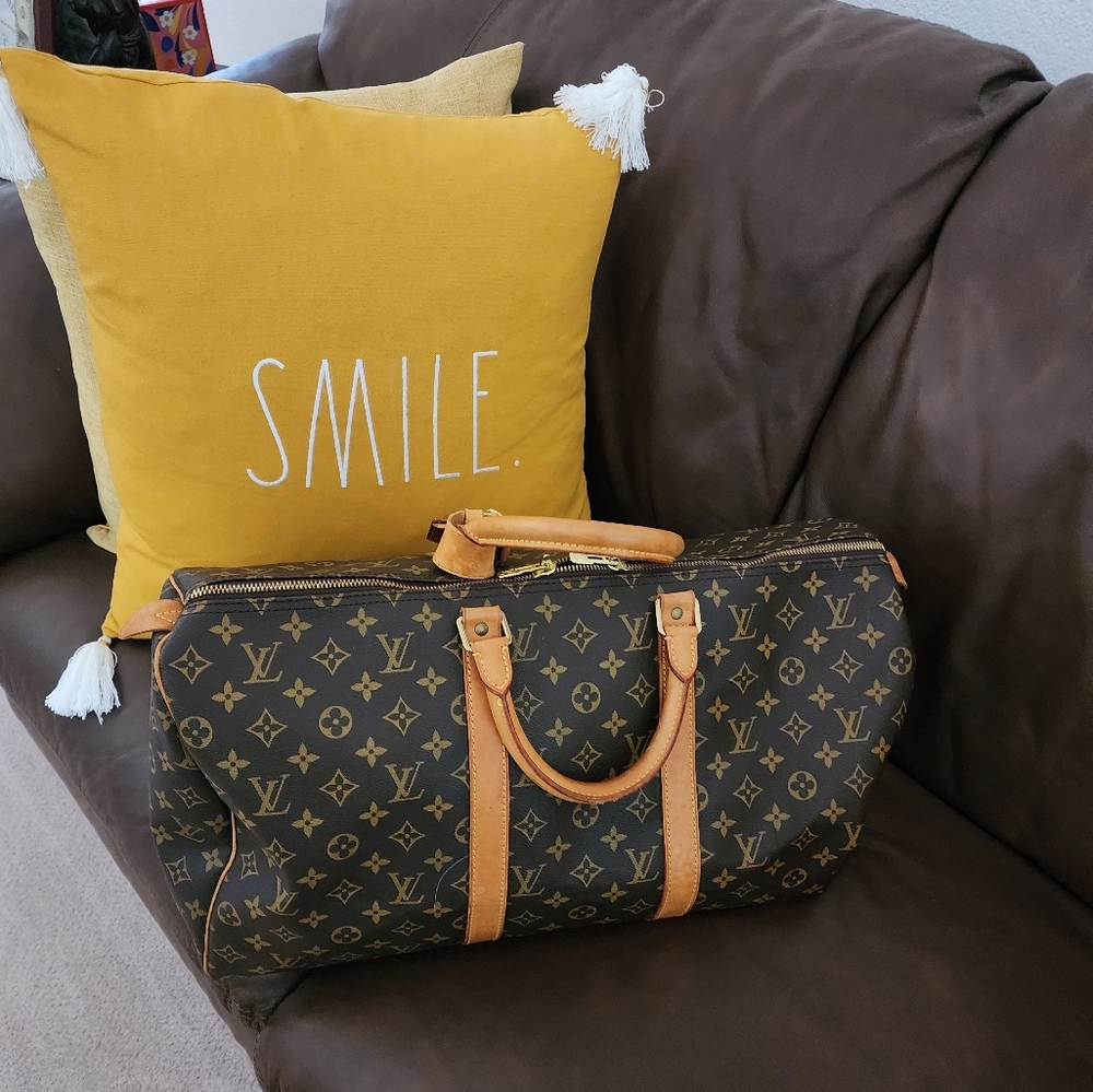 Louis Vuitton "Keepall 50" duffle monogram canvas ♥️Authentic)